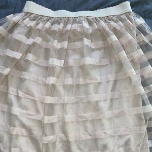 Flowy cream skirt
